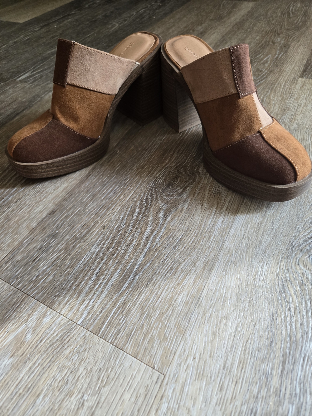 Universal Thread Patchwork Suede Mules in Brown and Tan - Picture 2 of 4